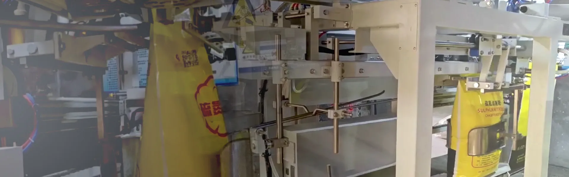 Máquinas de ensacamento e sistemas de paletização de 5 a 100 kg