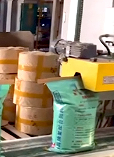 Sistema automático de ensacamento para Embalagem de ração peletizada para suínos